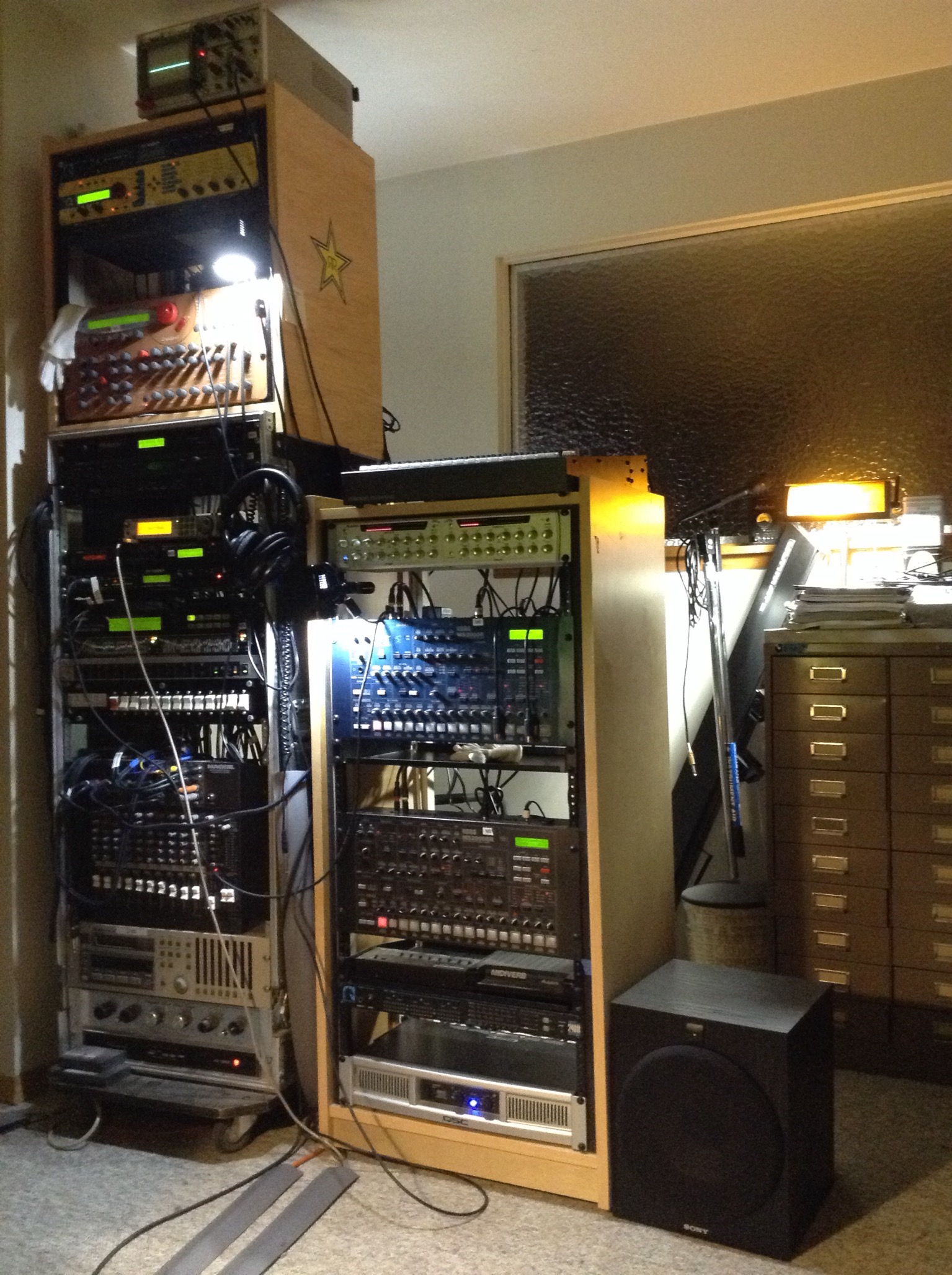 studi sync music shelf studi sync music shelf