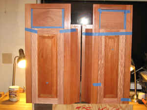 Wet_Wall_Bottom_Cabinets_Fitting_Doors.jpg (3080242 bytes)